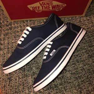 Women’s Authentic Lo Pro Vans